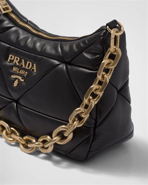 como identificar una bolsa prada original|Prada lookup.